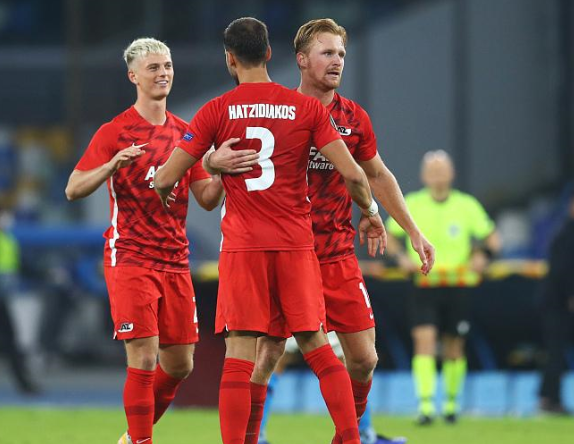 尤文轻取莱比锡，内马尔乌龙送礼欧联杯